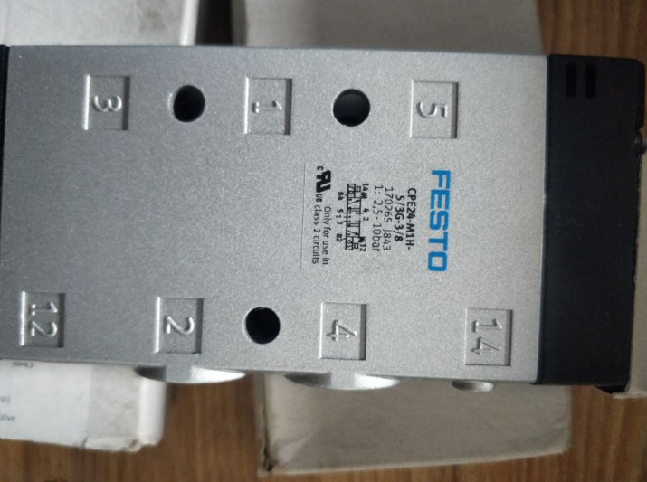 现货销售FESTO   CPE24-M1H-5/3G-3/8  170265  原装
