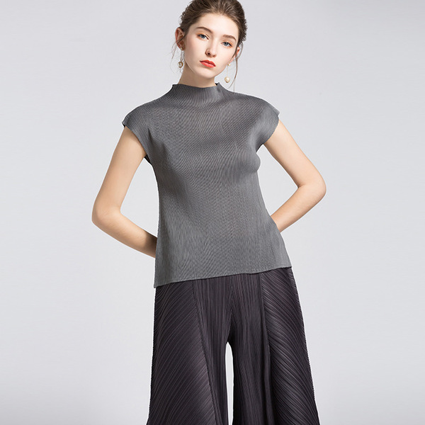 Fashion Fold Thin Sleeveless Irregular Trousers Loose Leisure Suit 