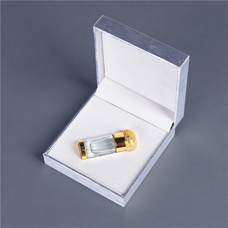 Factory wholesale 2019 new style crystal essential oil perfume bottle wooden box mini essential oil paper packaging gift box detail image 3