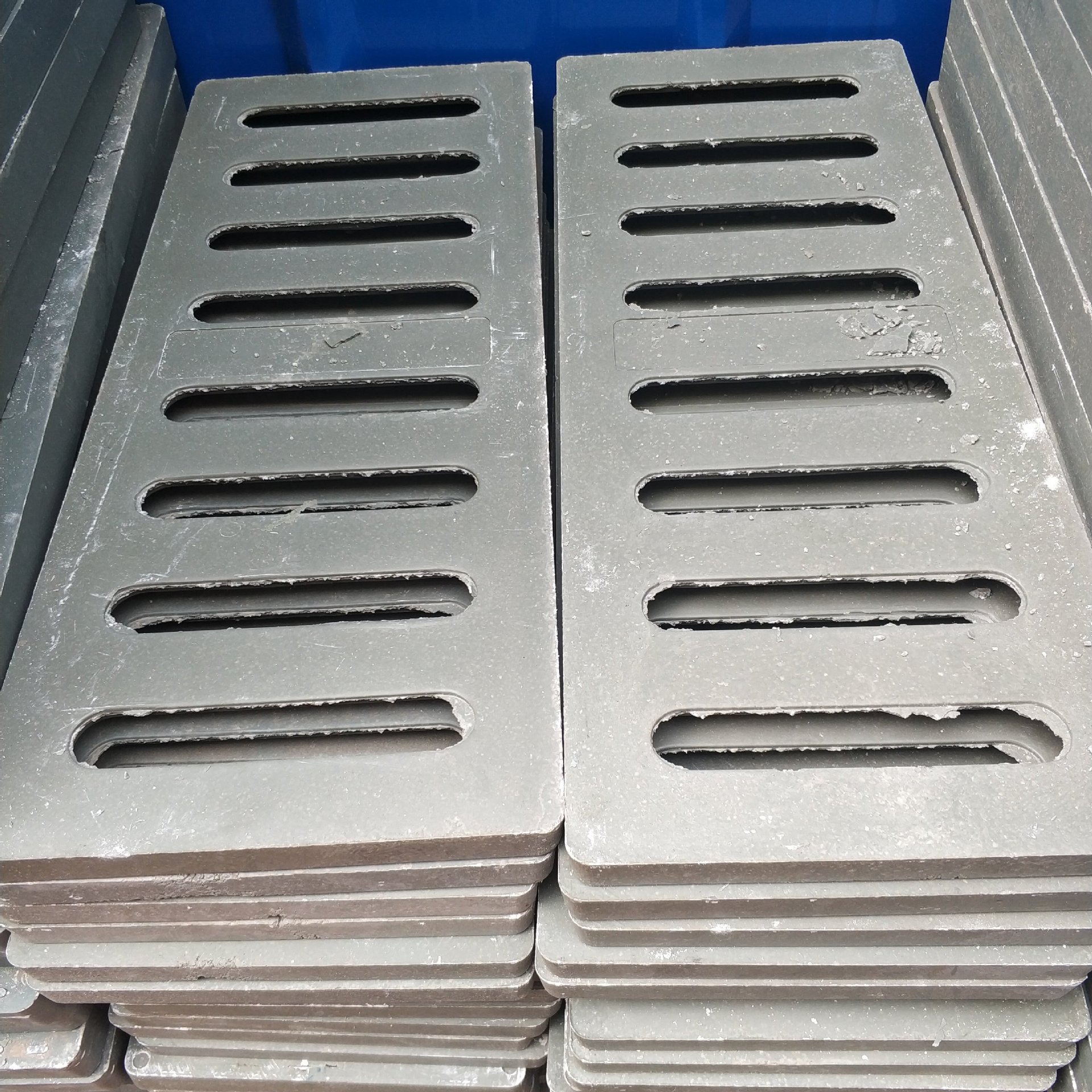 支持混批高分子复合材料排水沟盖板 200*500树脂雨水篦子井盖厂家