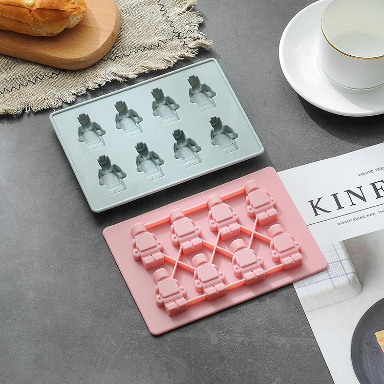 Silicone robot, acrylic minifigures, (Physicals)