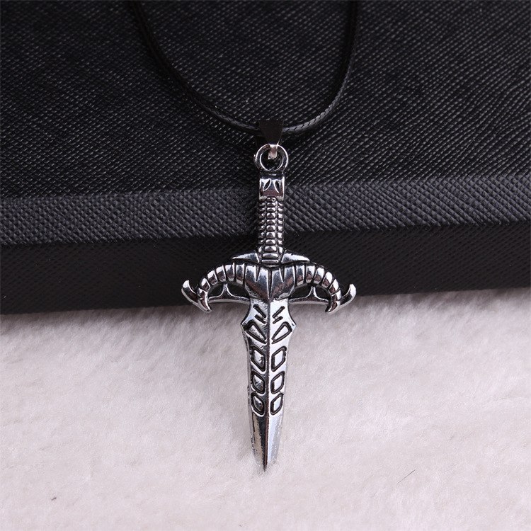 Personalized Dragon Sword Pendant Necklace For Men And Women_voghion.com