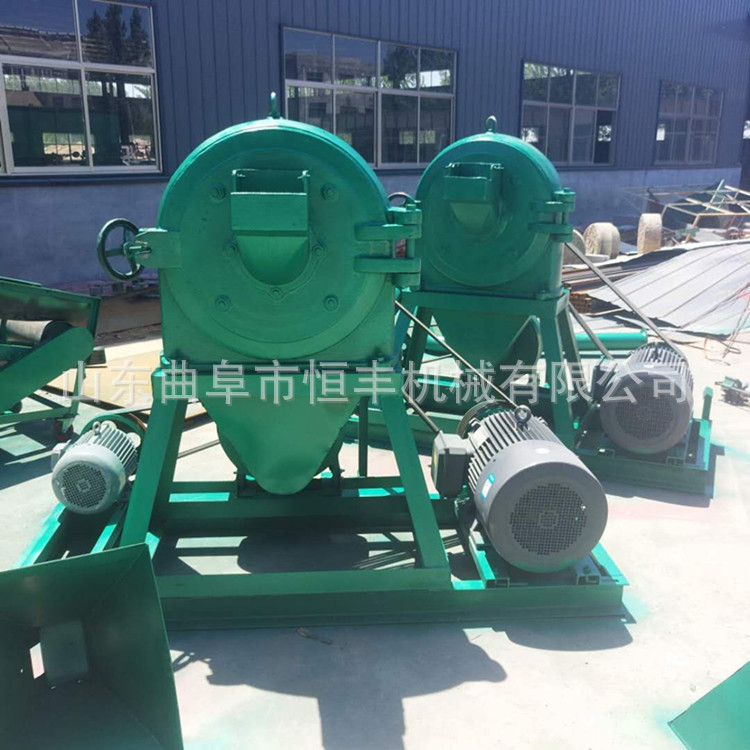 家禽家畜饲料加工设备 沙克龙除尘粉碎机 齿盘粉碎机报价