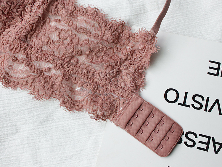 Chic Lace Design