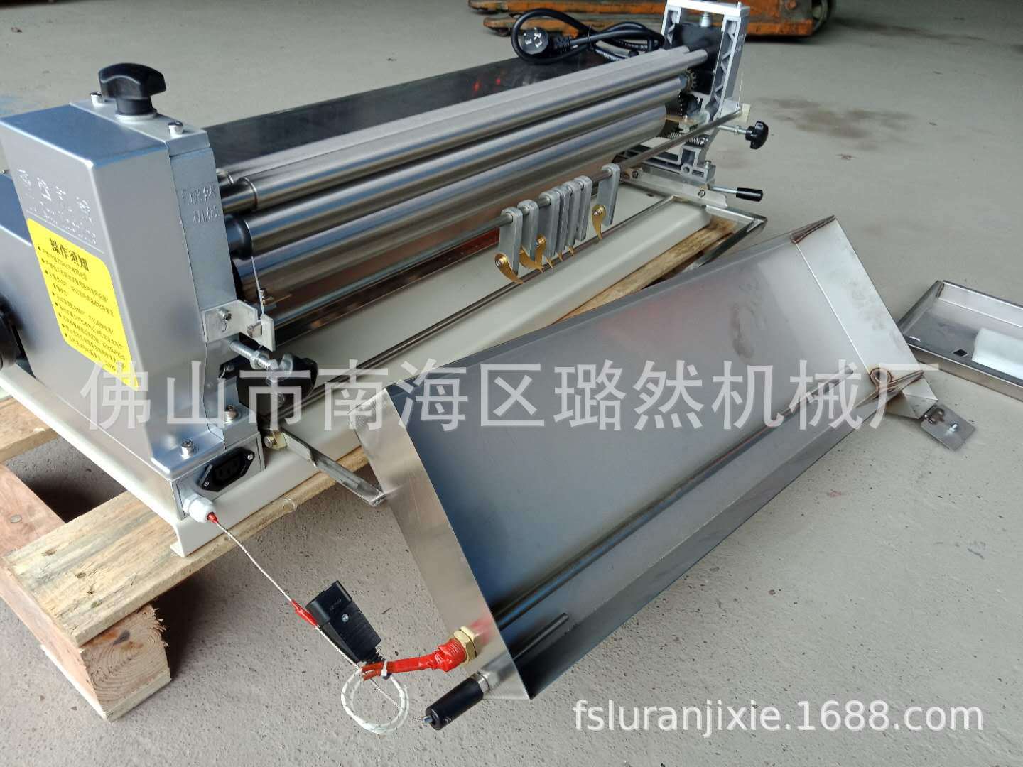 广州深圳苏州宁波台式调速热熔胶机LR720型木板纸皮板皮革涂胶机