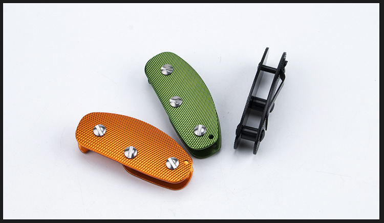 Portachiavi multifunzione in lega di alluminio con motivo a griglia per riporre attrezzi EDC da esterno._voghion.com