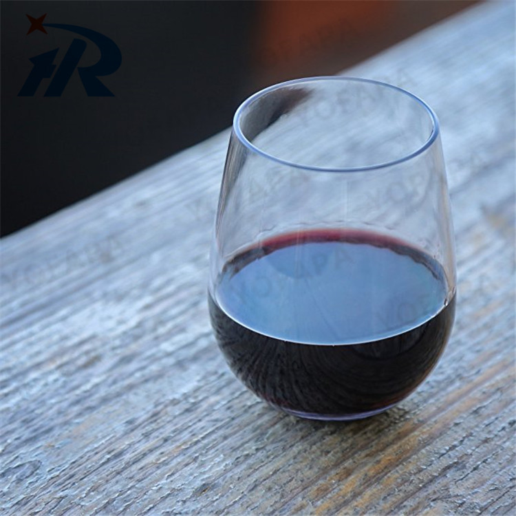 Tritan 塑料，不含 BPA ， dishwasher-safe