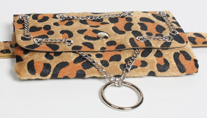 Punk Chain Leopard Print Waist Bag display picture 3