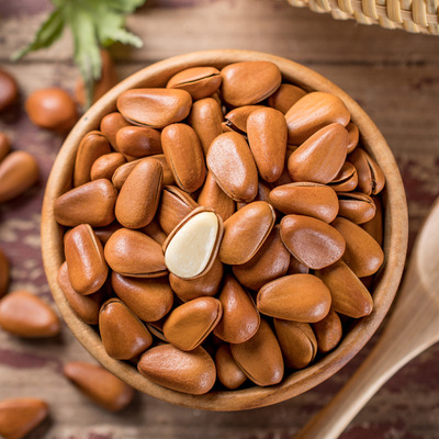 A cis direct deal grain Opening Pine nuts Northeast Specialty Net weight 500g leisure time nut snacks