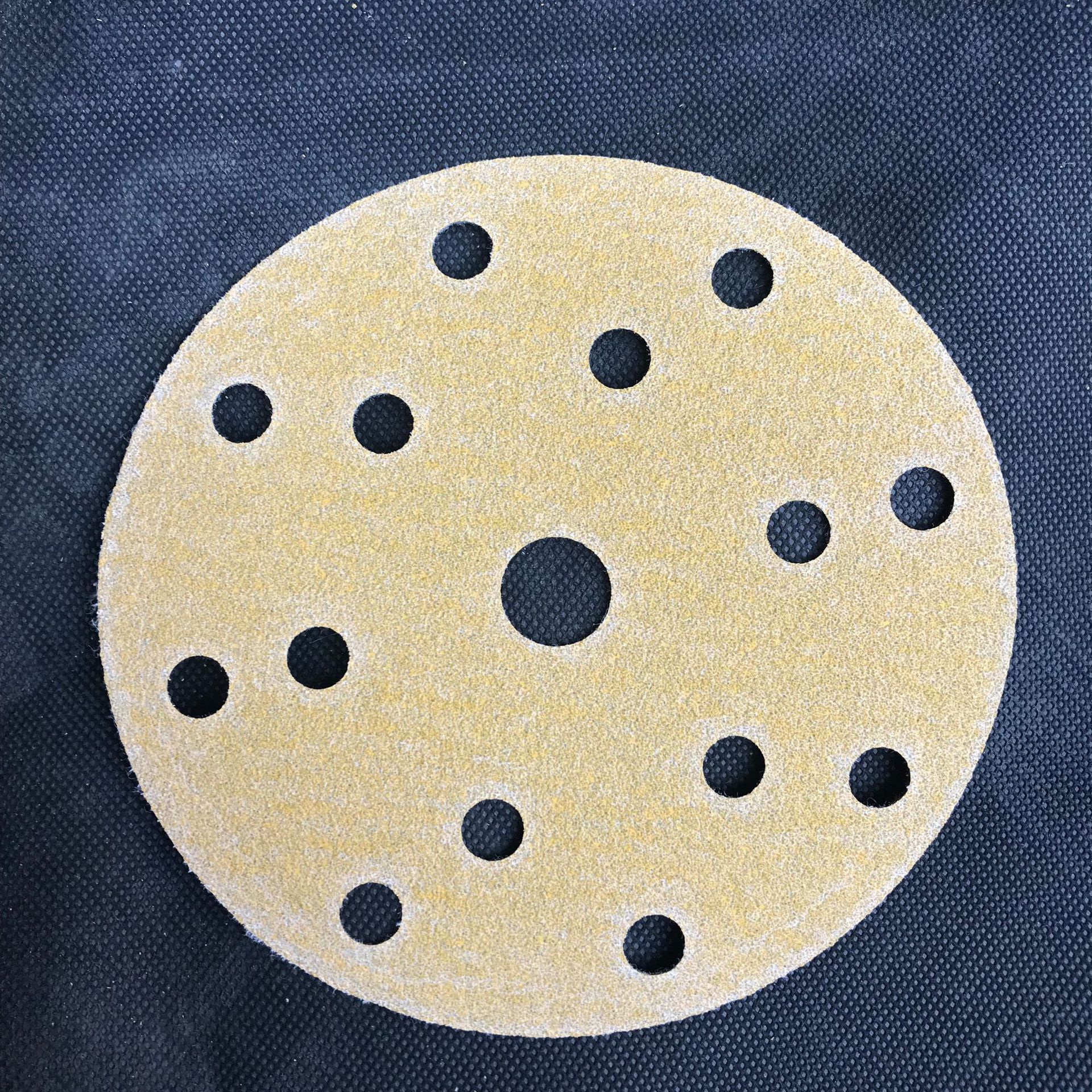 大美光速干磨砂纸6寸15孔150mm 打磨圆形气动拉绒抛光原子灰摩卡