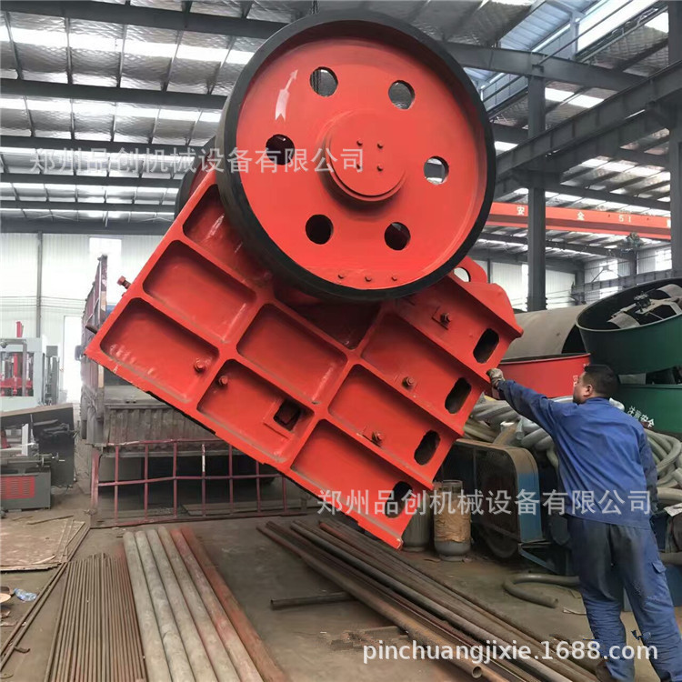 4179819215_2099269843