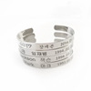 Stainless steel opening C -shaped bracelets GOT7 Wang Jiaerlin can be customized in Fanqi Yin -engraved bracelet