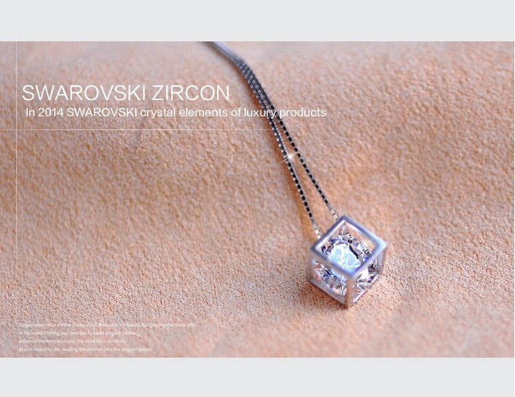 Elegant Design of Love Cube Pendant