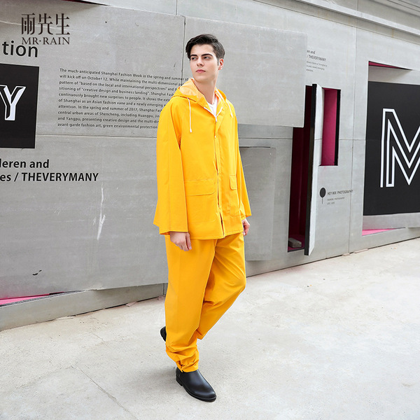 Long raincoat for men and women