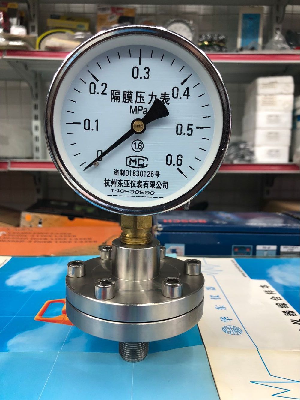 杭州东亚隔膜压力表Y-100ML(螺纹式）0.6 1.6mpa 2.5MPA 4mpa