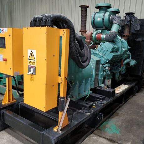 700kw康明斯二手发电机 700千瓦二手康明斯柴油发电机KTA38