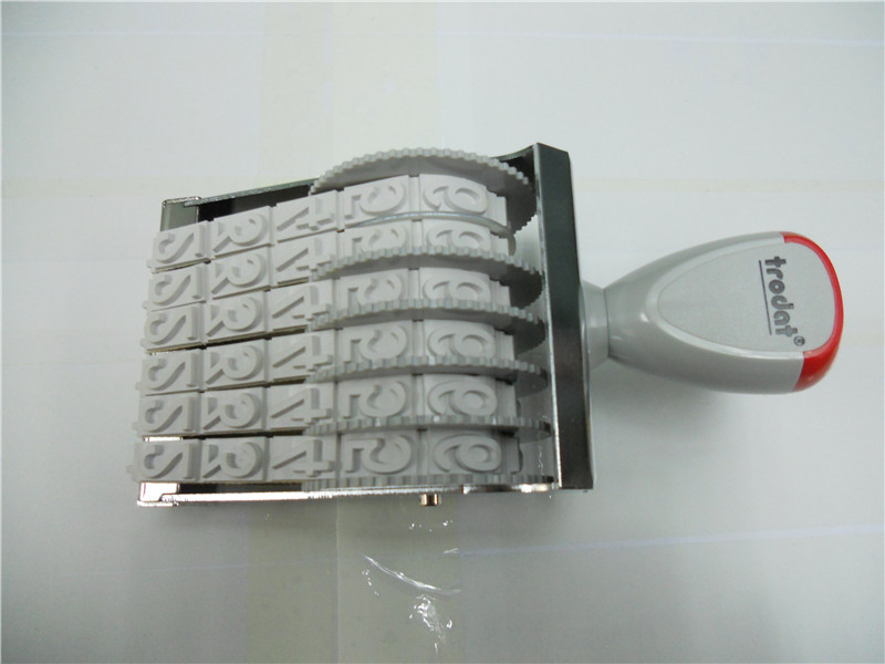 ��Ʒ׿��15156Gӡ�� �ָ�15MM 6λ����ӡ�� Trodat �ɵ�������