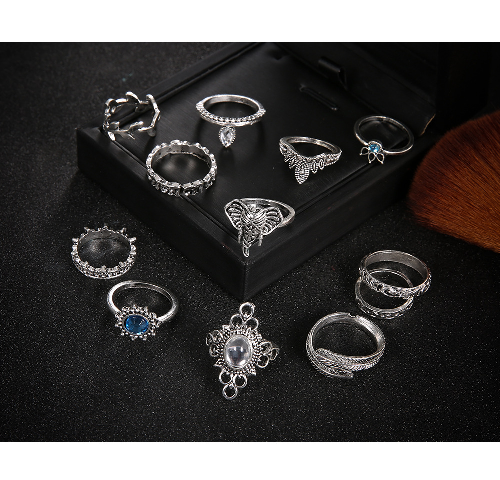 Bohemian Carved Leaf Geometric Totem Ring 12-piece Set display picture 4