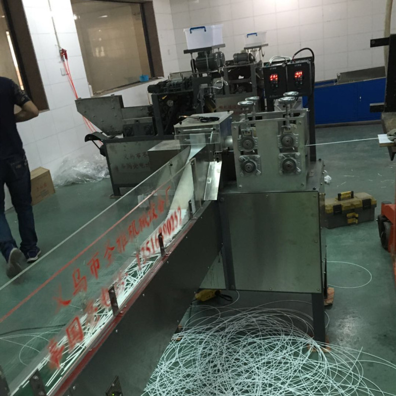 自动牵引切管机