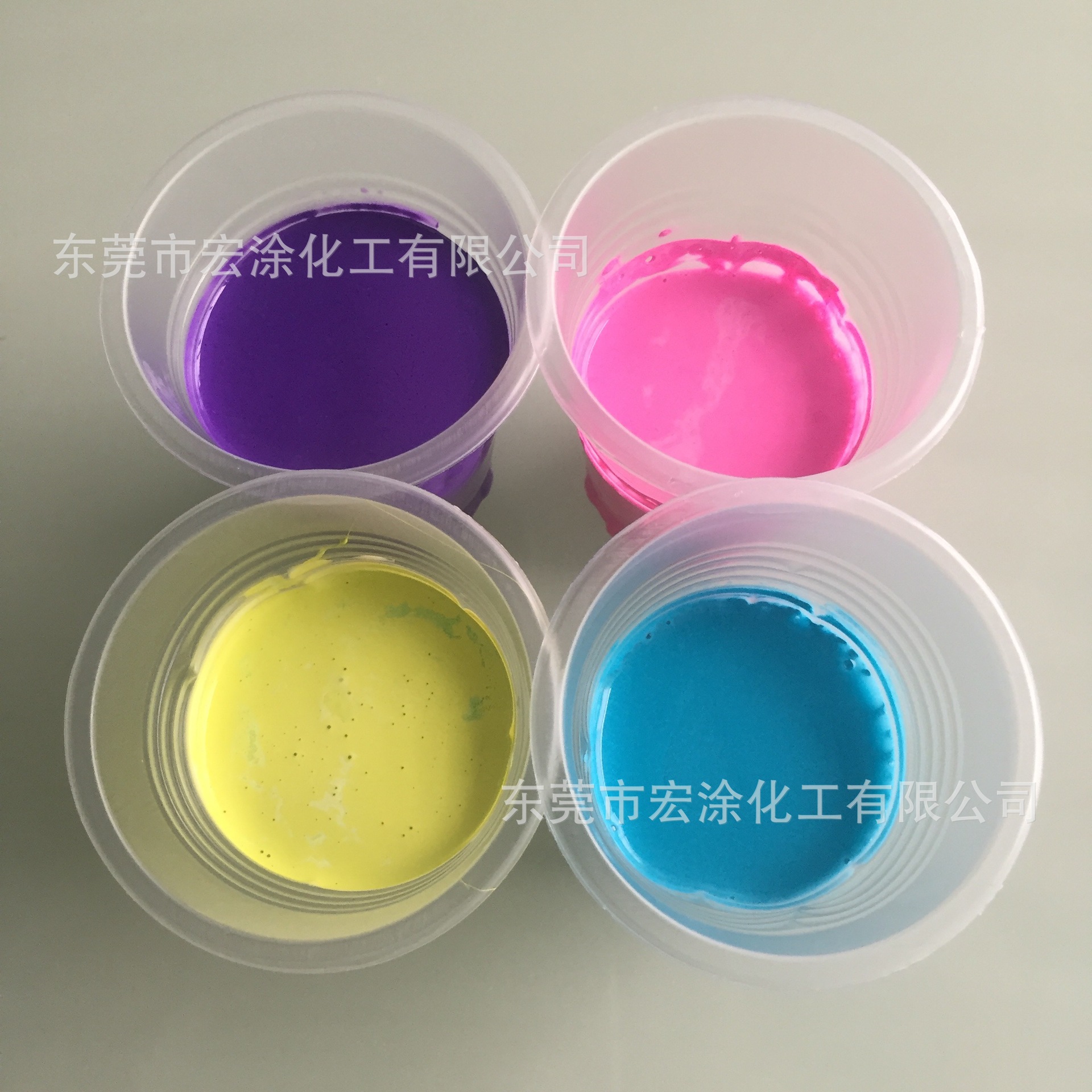 厂家供应优质 米黄色 油性塑胶漆 附着力好 定制塑胶漆批发