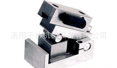 交叉滚子转盘轴承砂轮修正器 90°交叉磨削整体双面滚道角度