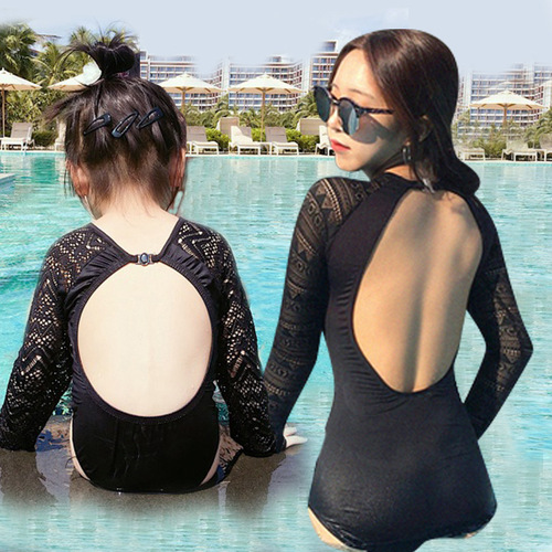Baby girl's sun-protective, long-sleeved, lace one-piece swimsuit for Korean parent-child swimming, suitable for vacation and mother-daughter beachwear.