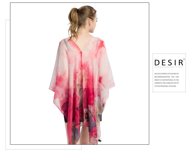 珍珠扣防晒披肩批发 女士沙滩巾厂家 女士丝巾厂家