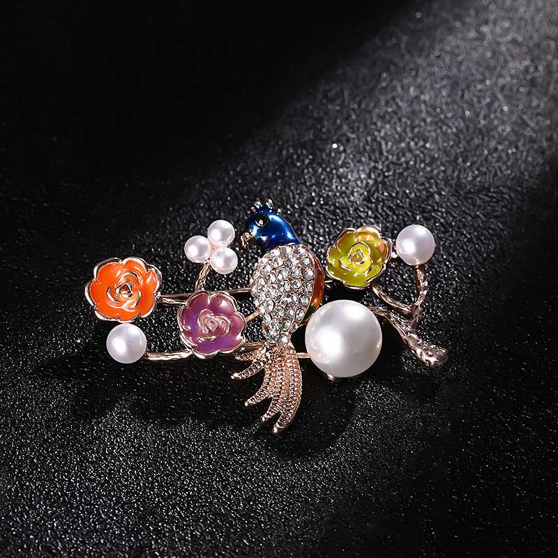 Broche créative tendance coréenne à la mode avec perles et tempérament_voghion.com