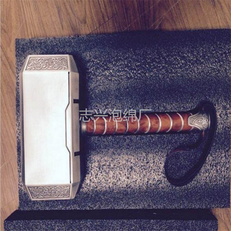 厂家生产直销 EVA热压一体成型玩具匕首盾牌 EVA冷热压成型锤子