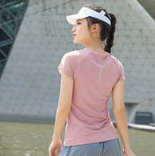 Phản xạ thư thể thao tay ngắn của phụ nữ kéo dài tập thể dục đào tạo chạy áo thun nhanh khô thoáng khí quần áo thể dục tay ngắn quần áo phụ nữ Quần áo yoga