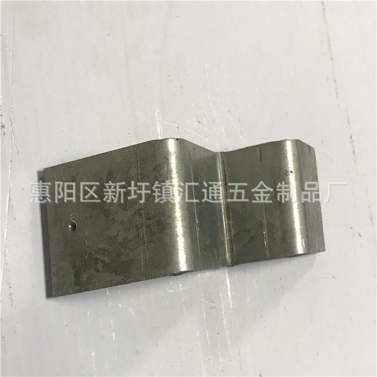 五金配重铁铝制品冲压　不锈钢片冲压加工　散热片冲压加工定做