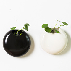 Korean Retro Hydroponic Black and White Wall-Mounted Ceramic Planter, Simple Gardening Creative Home Gardening Succulent Planter