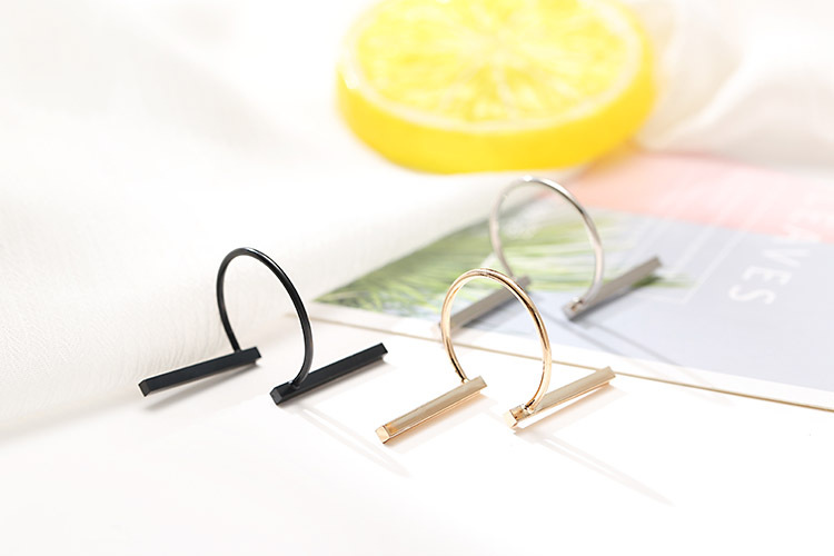 Stylish Geometric Tail Ring