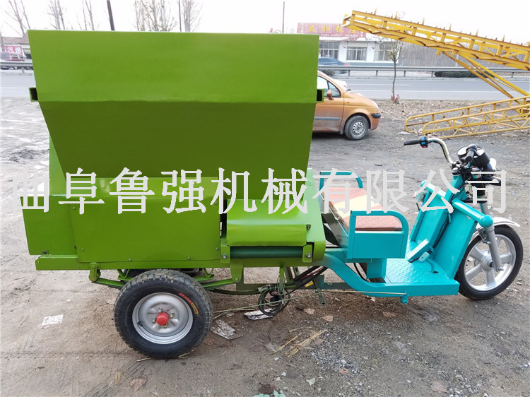 松原柴油撒料车生产厂家厂家批发