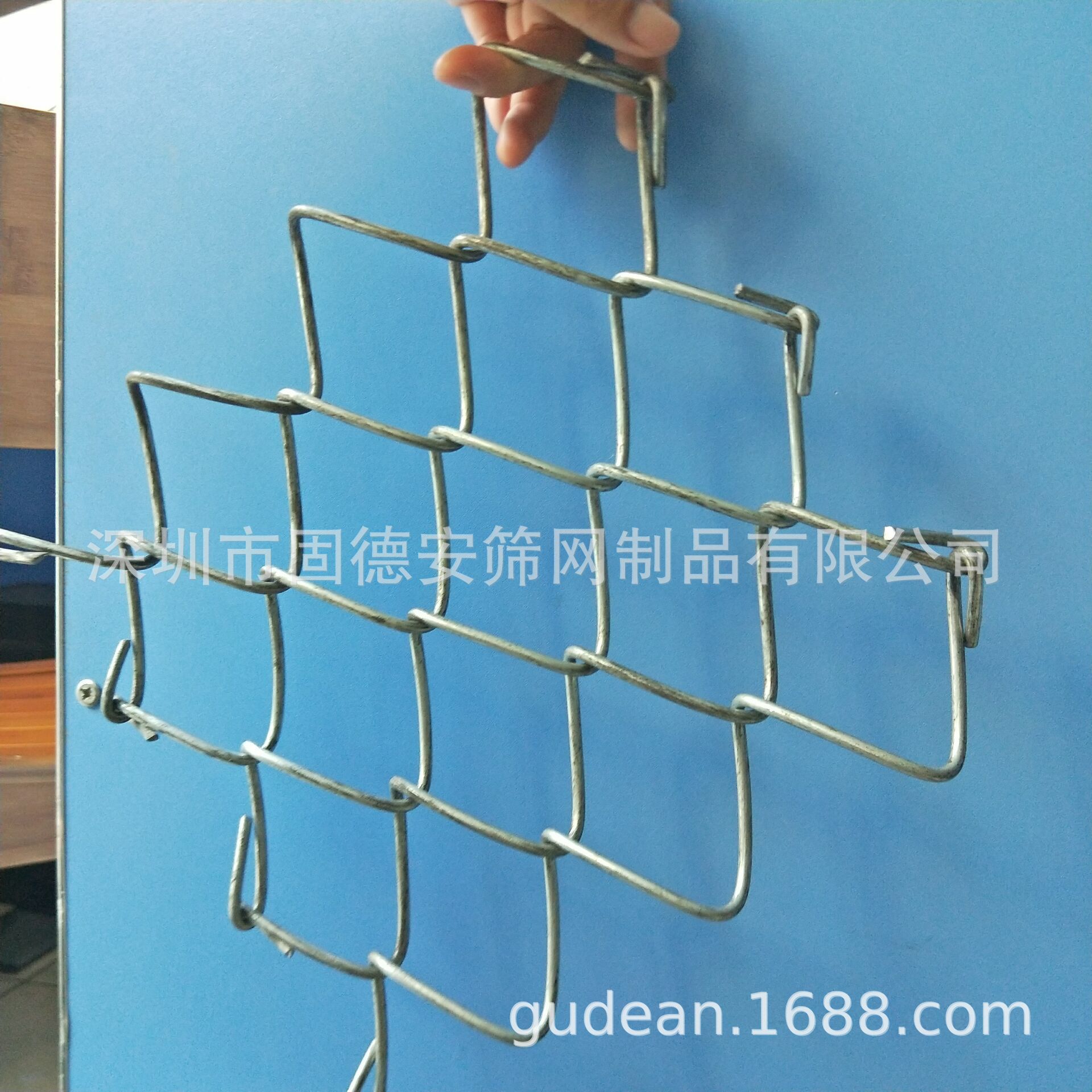 深圳市固德安筛网制品有限公司镀锌勾花网 铁丝菱形网 供防护网