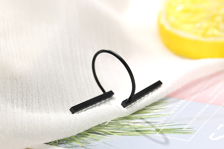 Geometric Tail Ring in Gold