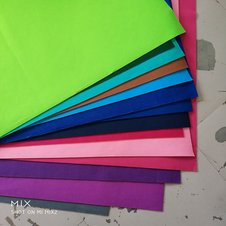 厂家供应自粘背胶毛毡墙面装饰毛毡幼儿园墙面装饰背胶毛毡环保