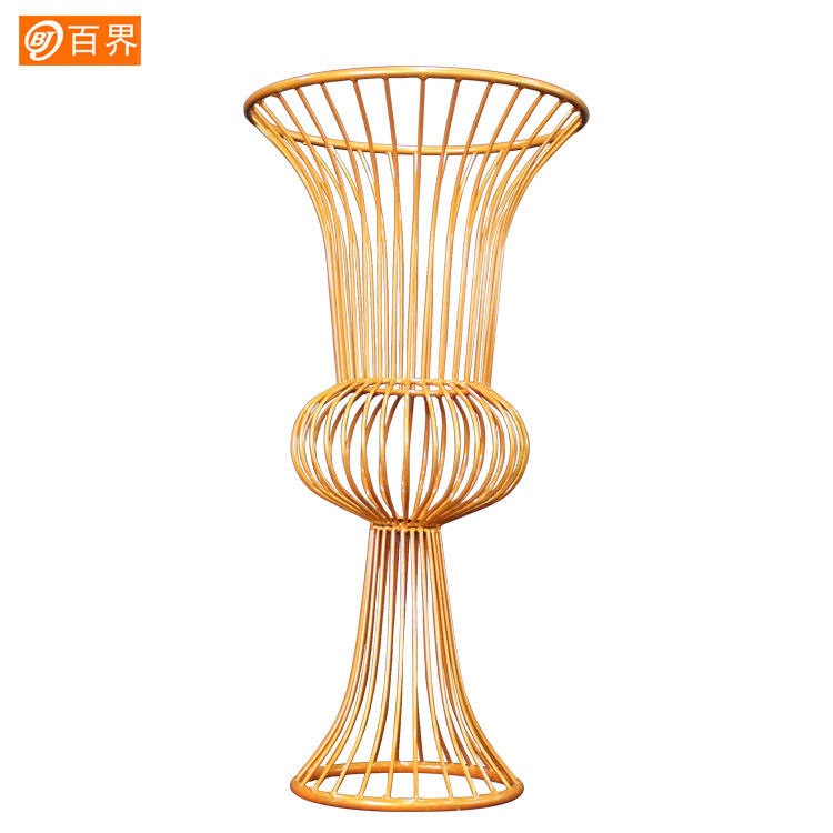 百界批发欧式新款铁艺烛台形花器路引婚庆道具桌摆园艺创意婚礼