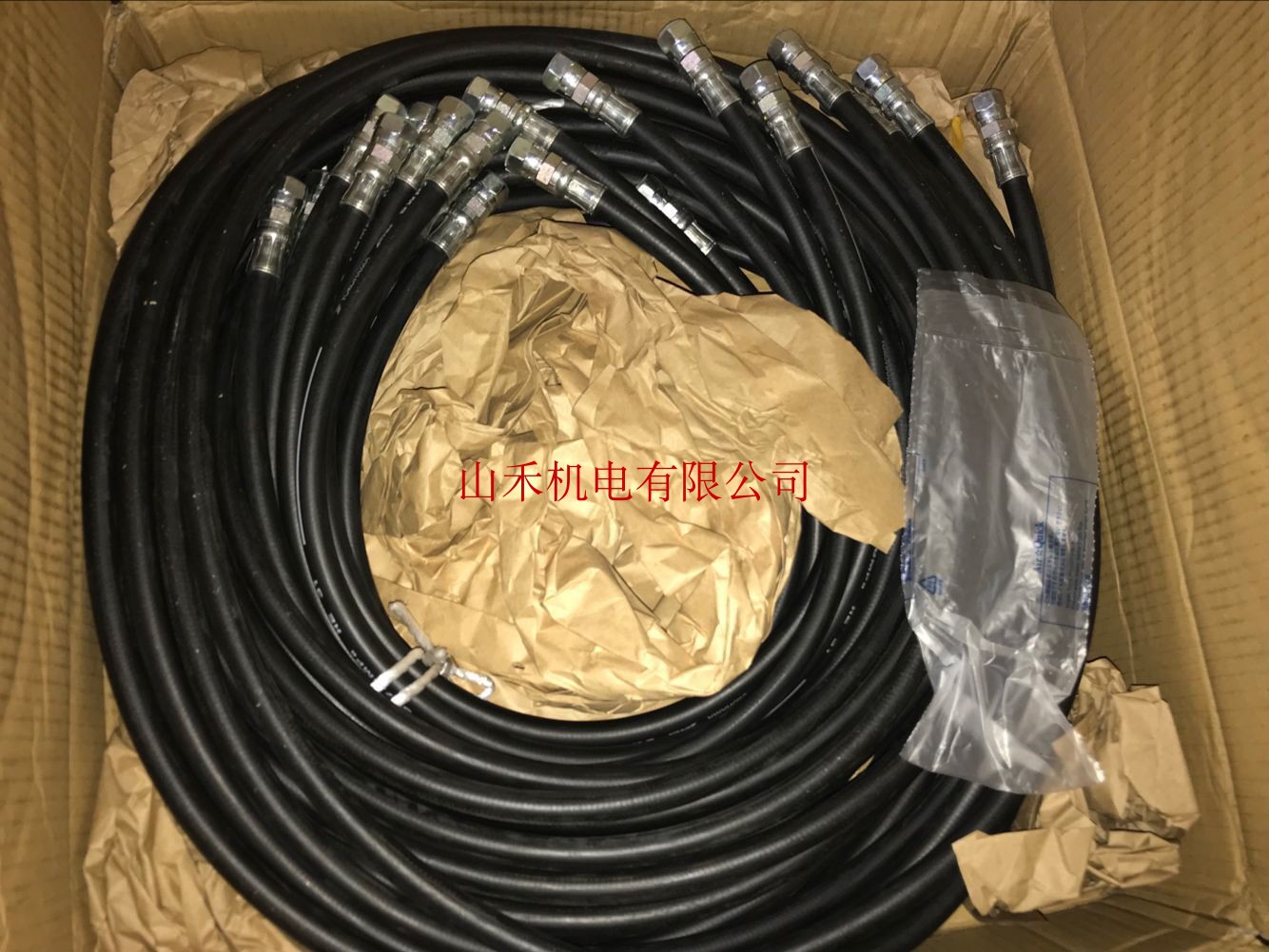 日本横浜ゴムYOKOHAMA油管接头SWP70-9 -1000-1004=1004