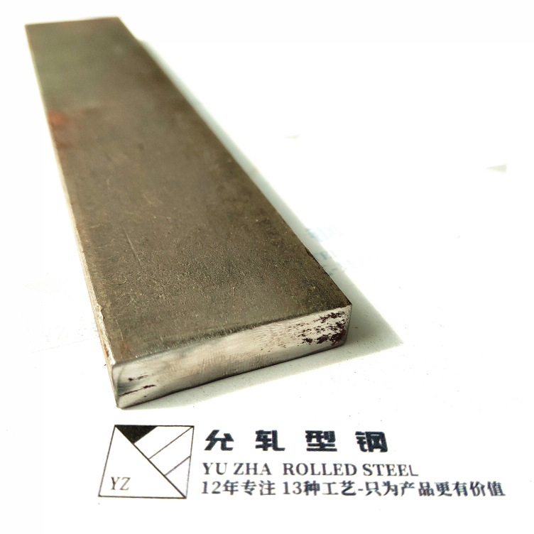 应客户要求开发55Cr热轧扁钢|脱碳和尺寸要求均达到严格标准|允轧