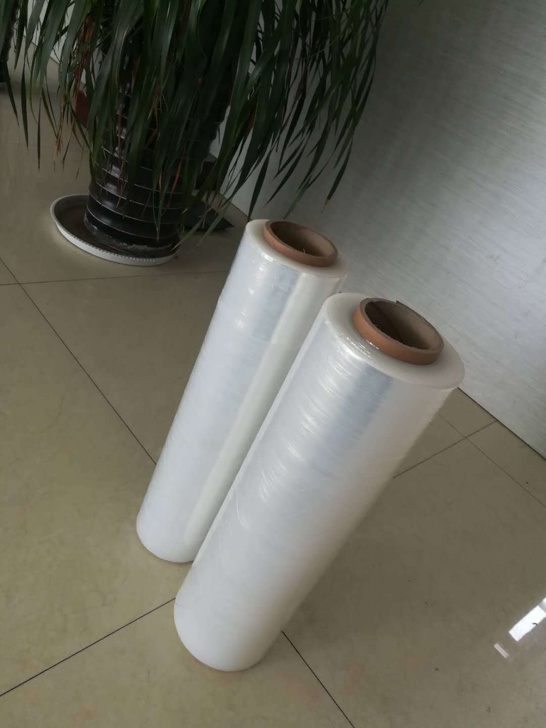 供应塑料薄膜 打托盘用缠绕膜 工业用包装膜 拉伸膜 缠绕膜