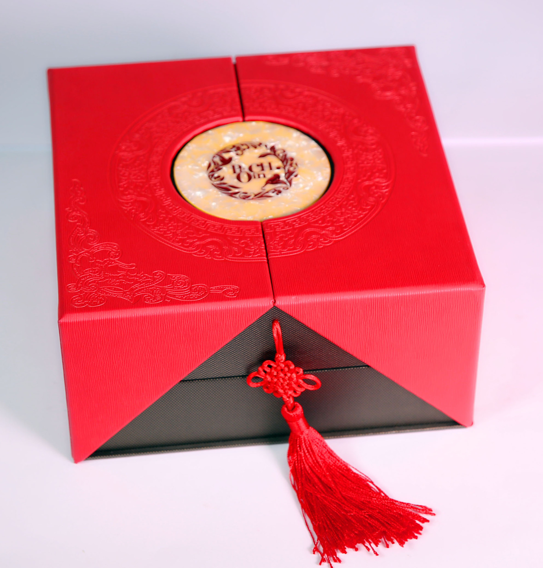 经典双开中高档化妆品礼盒，中国结 双开 烫金