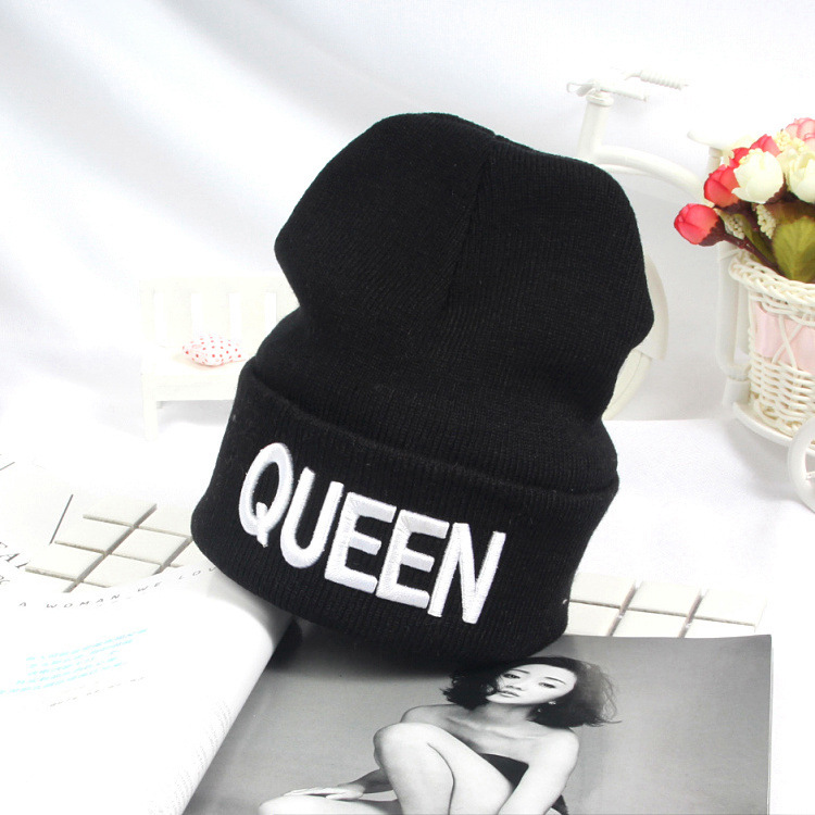 Ny king queen stickad mössa tredimensionell broderi herr- och dammode Pullover varm ullmössa_voghion.com