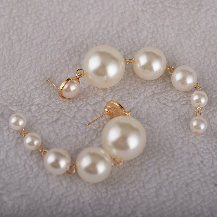 25g Weight Artificial Pearls Inlay Material Earrings Classification Wedding, Travel Occasion Alloy Material Printing Pattern Women'S Gender Inlaid Pearls Design Gold Color Korean Large Series Of Long String Pearl Earrings 5
