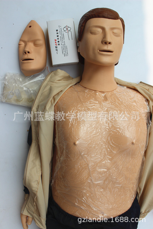 假人脱衣.JPG