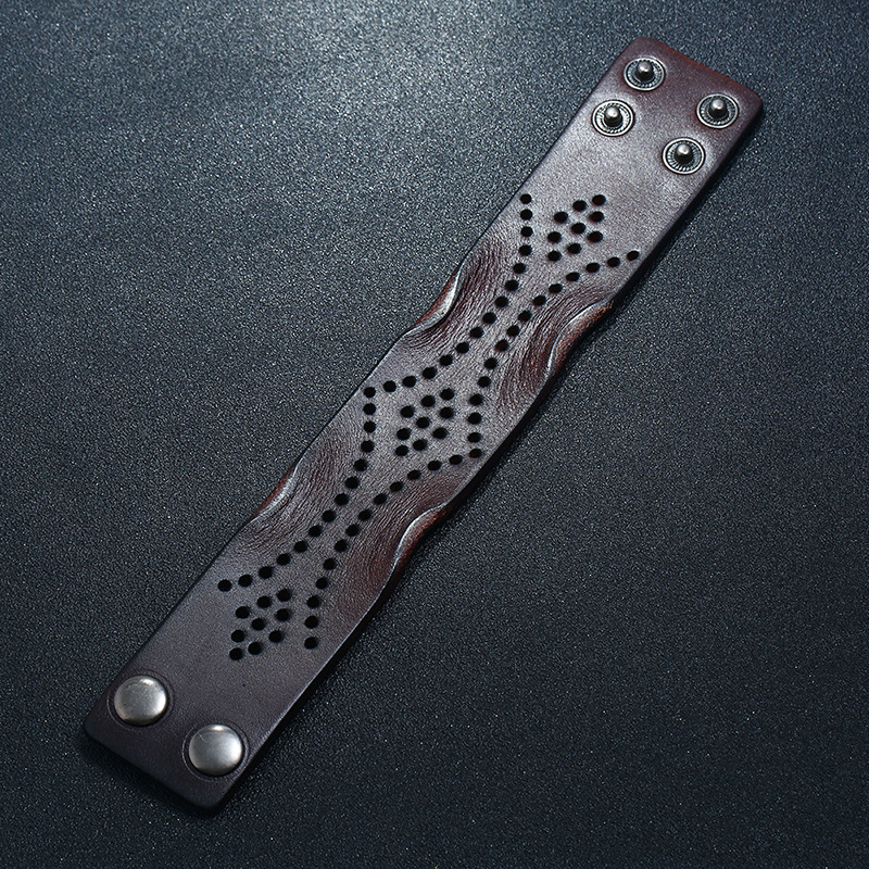 Vintage odinis apyrankė su pakabukais plati cowhide stiliaus_voghion.com