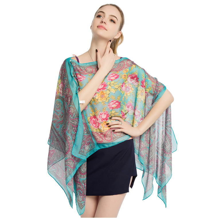 印花雪纺丝巾 珍珠扣防晒披肩批发 海边沙滩巾