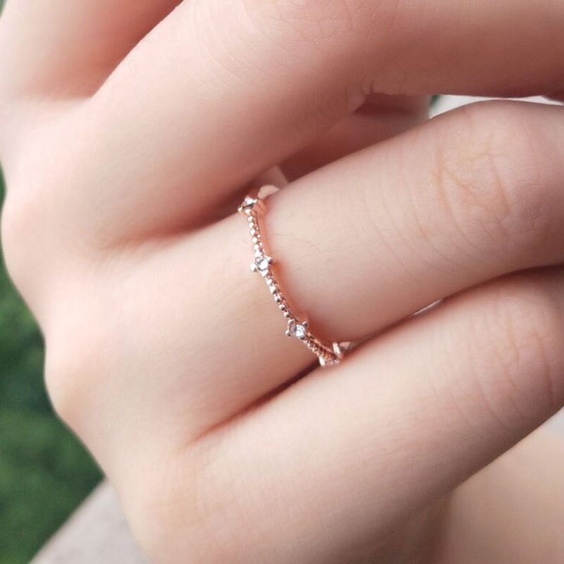 Japanischer Und Koreanischer Einfacher Stil 4 Kleine Gebrochene Diamanten Heißer Verkauf Kleine Frische Ringe, Ringe, Schmuck, Ein Stück display picture 2