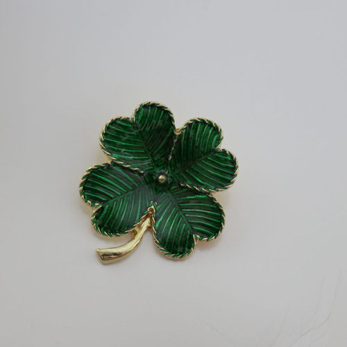 European and American vintage green enamel four-leaf clover brooch corsage