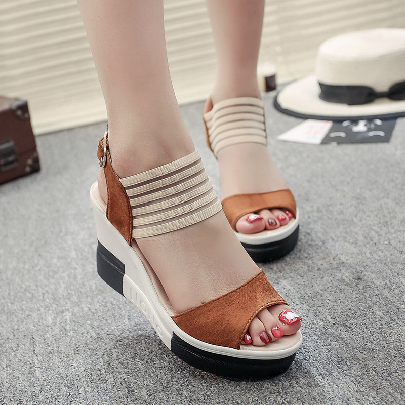 Chaussure été femme en Suède - Ref 3433581 Image 1